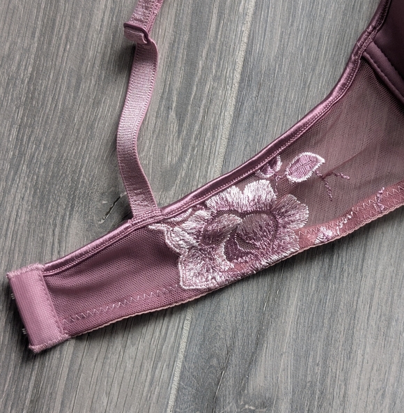 NWOT Vintage Guy Laroche Paris Floral Mesh Underwired Bra B75 (34B) - Picture 6 of 6